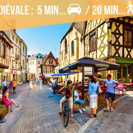 アパート Le Sweet Terracotta - Homy モンリュソン